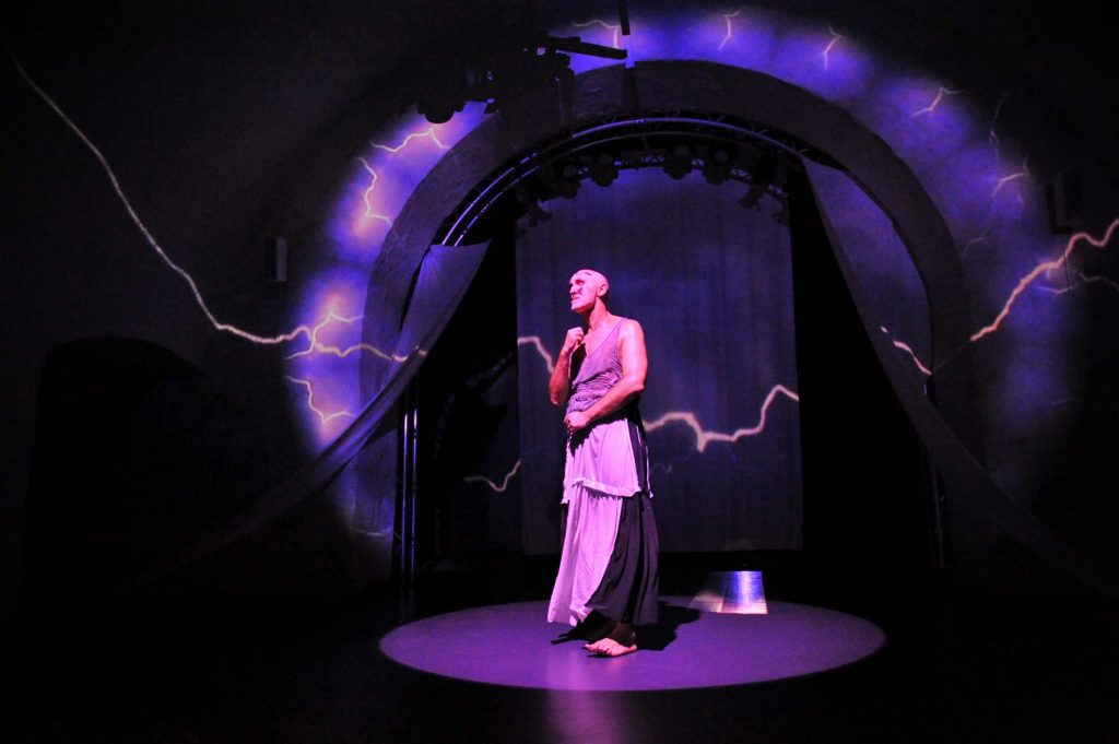 DIDO performance image photographed by Julia Kampichler